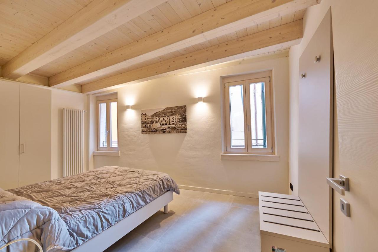 Apartmentsgarda - Residenza Mercanti Apartment *